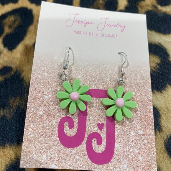 Green Flower Silver Earrings - Picture 1 of 1